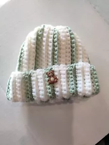 Crocheted New Soft Green And White Baby Hat W Teddy Bear Button  0-6M - Picture 1 of 1