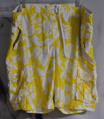 OLD NAVY Yellow White Floral Print Swim Trunks XXL Drawstring Waist Mesh Lining - Image 1 of 4