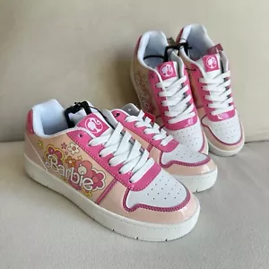 Mattel Barbie Turnschuhe Skater Tennisschuhe rosa 2024 neu Damen Größe 8 - Bild 1 von 5