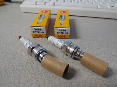 NOS NGK 火花塞 适合:本田 91-93 & 95 XL250 99-01 CHX50 ST1300 CR7EH-9 数量2 — 第 1/4 张图片