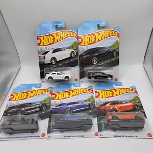 Hot Wheels Luxury Sedans 2022 Walmart Exclusive - 5er Set - Bild 1 von 7