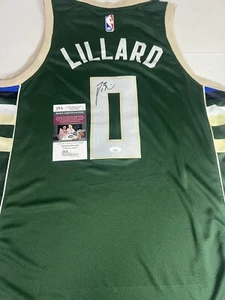 Damian Lillard Autographed Milwaukee Bucks Signed Jersey - JSA COA! - Picture 1 of 2
