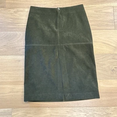 Falda Lápiz Zara Básica Imitación Gamuza Verde Oliva Talla 6 Hecha en España Otoño Invierno Foto 1 de 4