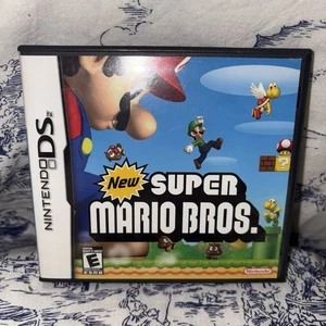 New Super Mario Bros. (Nintendo DS, 2006) Complete With manual Cib - Picture 1 of 6