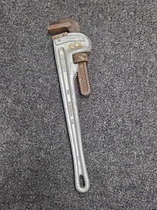The Ridge Tool Co 18" Aluminum Heavy Duty Pipe Wrench 818 Elyria Ohio USA Rigid - Picture 1 of 3