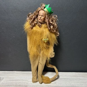 Barbie Der Zauberer von Oz Ken als der feige Löwe Puppe Mattel - Bild 1 von 10