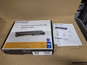 Conmutador Netgear Prosafe 8 puertos 10/100/1000 con 4 puertos PoE GS108P - Imagen 1 de 7