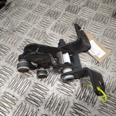 VW  Crafter 2018-on Sliding Door Roller Hinge Middle Left 7C0843303 - Image 1 of 4