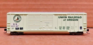 ATHEARN17276 50' FMC OFFSET DD BOX CAR BN BN (EX-UO) #223667 N SCALE - Picture 1 of 3