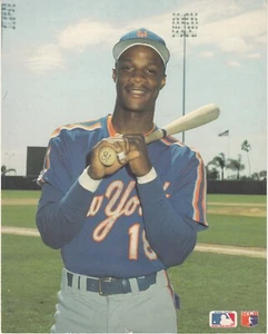Lot of 8 Vintage NEW YORK METS 8 x 10 Photos - DWIGHT GOODEN / DARRYL STRAWBERRY - Picture 1 of 8