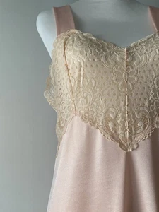 Pale Apricot , Vintage Inspired Nightdress /negligee - Picture 1 of 4