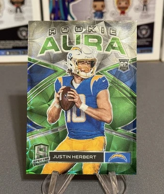 2020 Panini Spectra Justin Herbert Rookie Aura Neon Green /30 #RA-18 SP Chargers - Image 1 of 3