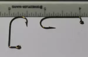 Lotto Mustad 100 #1 90* Ganci Maglia Piegata Rotonda Aberdeen X-Strong (32570-BR) - Foto 1 di 2