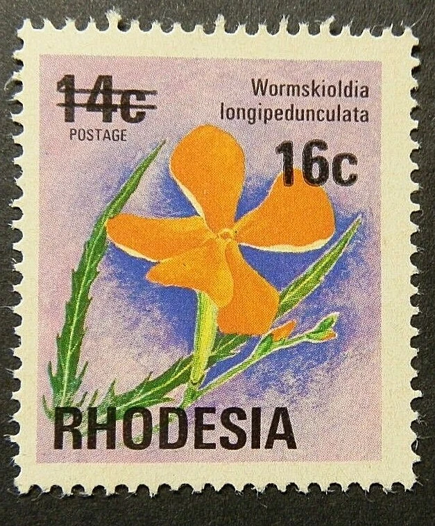 RHODESIA 1976 SG527 16c. ON 14c. SURCHARGE - WILD PIMPERNEL -  MNH - Изображение 1 из 1