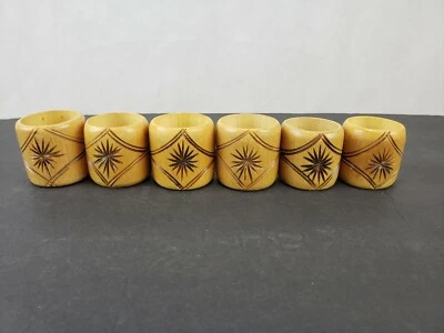 Juego de 6 servilletas de madera de bambú con diseño tallado a mano  Foto 1 de 3