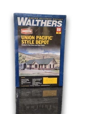 Walthers 933-4057 HO Union Pacific Style Depot Buildings Tunnels Bridges - Image 1 of 2