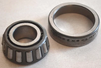 Juego de cojinetes de rueda exterior y carreras de freno de tambor delantero Ford Galaxie 1962-1964, 1963 Foto 1 de 4