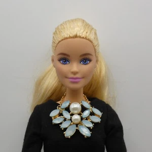 Barbie Integrity Toys Doll Size Gold Tone Necklace Bib Collar Blue Gem Pearl - Picture 1 of 8