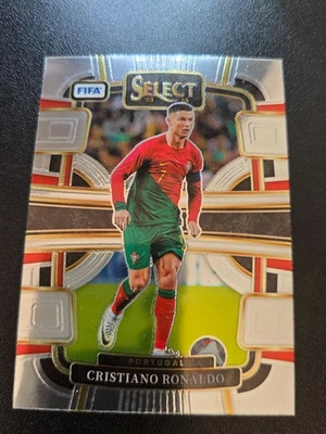 2023-24 Panini Select FIFA - Terrace Cristiano Ronaldo #95 - Bild 1 von 2