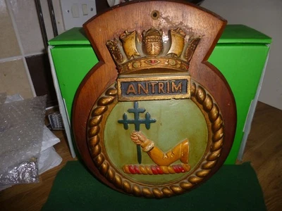VINTAGE H.M.S ANTRIM SHIPS CREST PLAQUE, HAND PAINTED - Image 1 of 4