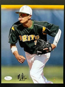 MANNY MACHADO Autographed / Signed 8x10 Photo RARE Brito Miami HS JSA COA - Picture 1 of 3