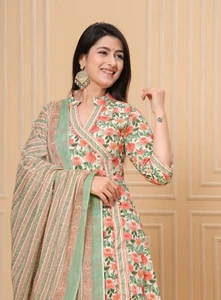 Traje de algodón indio multicolor Angrakha pantalón kurta recto con conjunto dupatta - Imagen 1 de 6