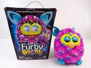 Hasbro Furby Boom giocattolo interattivo in scatola (testato e funzionante) - Foto 1 di 14