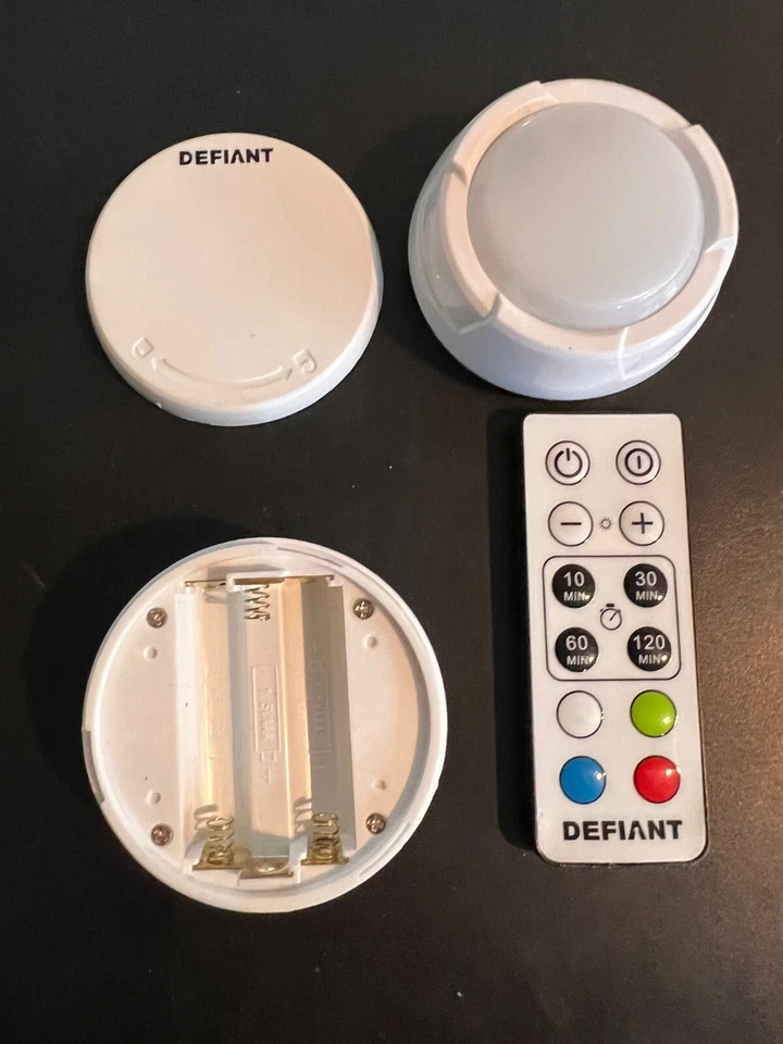 Luz LED blanca para disco que cambia de color con control remoto, paquete de 6 Foto 1 de 1