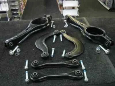 KIT DE PERNOS BRAZOS DE HORQUILLA INFERIORES SUPERIORES EJE TRASERO PARA MAZDA 3 MAZDA 5 Foto 1 de 3