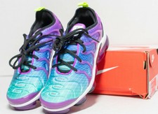 vapormax plus women black