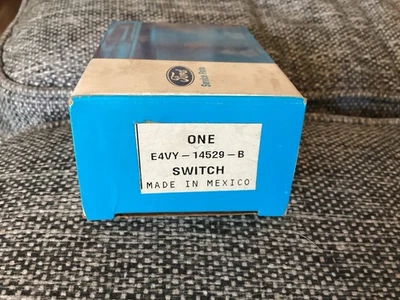 FORD NOS 1984-1989 LINCOLN Town Car CONTROL 6 BUTTON WINDOW SWITCH E4VY-14529-B - Image 1 of 4