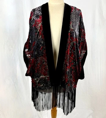 Chicos Red Black Cut Velvet Cape S/M Shawl Deco Kimono Long Fringe Excellent - Image 1 of 4