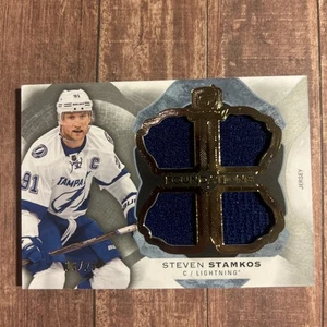 Camiseta deportiva cuádruple Lightning 2016-17 Steven Stamkos The Cup Foundations 16/25 usada en juegos - Imagen 1 de 11