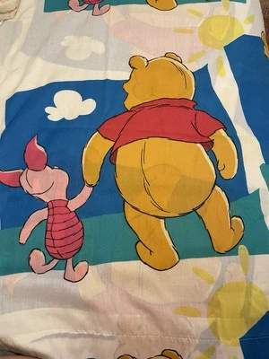 Винтажная занавеска Winnie The Pooh/Piglet ткань Disney 1 панель 33 дюйма x 68 дюймов - Изображение 1 из 2