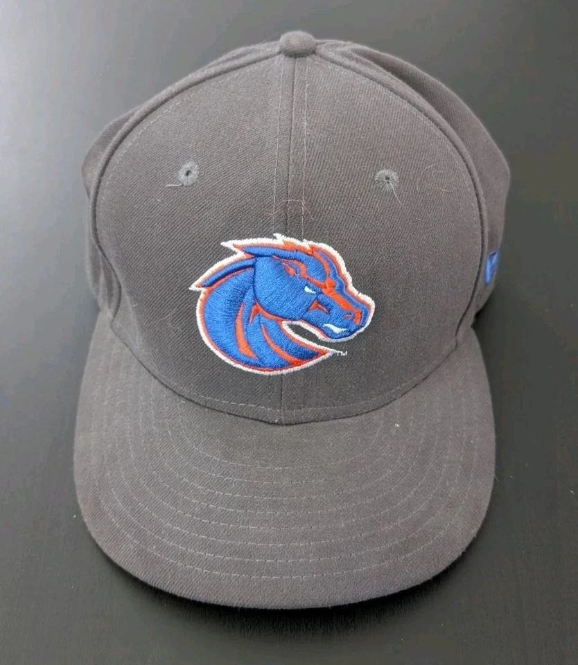 Boise State Broncos New Era 59Fifty Size 7 1/2 Logo Gray Hat - Image 1 of 4