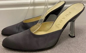 Zapatos mules PRADA gris satinado punta redonda de plexiglás tacón de aguja 39,5 UK6,5 para mujer - Imagen 1 de 7