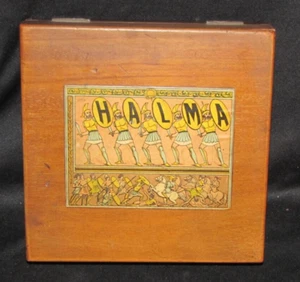 Halma vintage Wooden Game Box with Complete Set of Wooden Pawns - Imagen 1 de 7