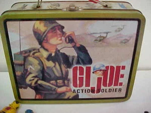 G I JOE LUNCH BOX WITH ASSORTMENT OF TOY CHARACTERS - Picture 1 of 8
