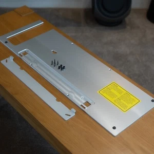 Bang & Olufsen | Soporte de pared horizontal B&O BeoSound 9000 (con tornillos) - Imagen 1 de 10