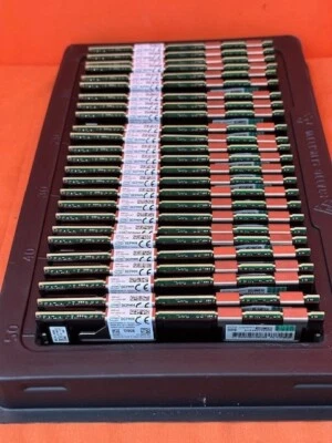 835804-B21 HPE 128GB 2666 Persistent Memory featuring Intel Optane DC Persistent - Image 1 of 3