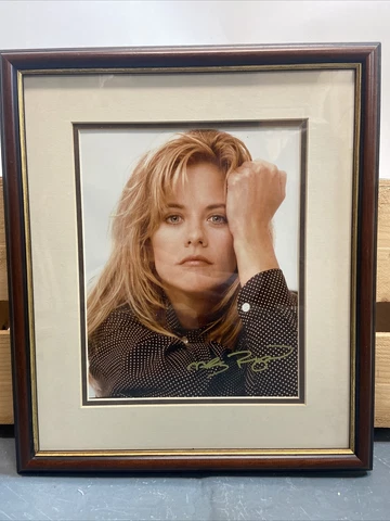 Authentic Signed Autographed Photo Meg Ryan 1980s COA UACC Certified Cover