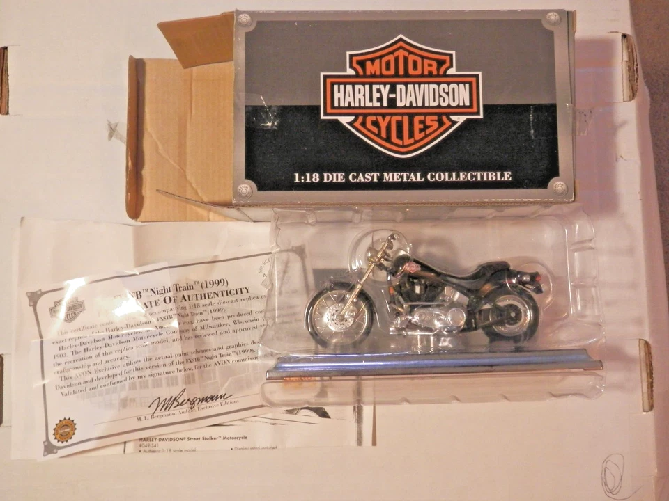 Harley Davidson Cycles FXSTB Night Train (1999) 1:18 Diecast by Avon - Image 1 of 1