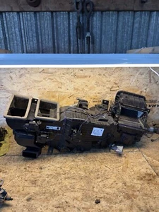 2013-2018 DODGE RAM 2500 3500 HVAC HEATER CORE BLOWER HOUSING Limited BOX OEM - Picture 1 of 4