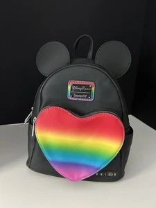 Disney Parks 2022 Pride Collection Mickey Loungefly Mini Rucksack Rainbow Heart - Bild 1 von 21