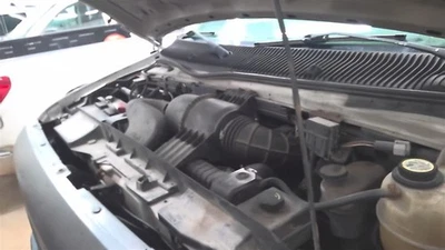 Conjunto de caja de filtro de filtro de aire purificador de aire 4,6 L para camioneta Ford E150 06-08 174544 Foto 1 de 4