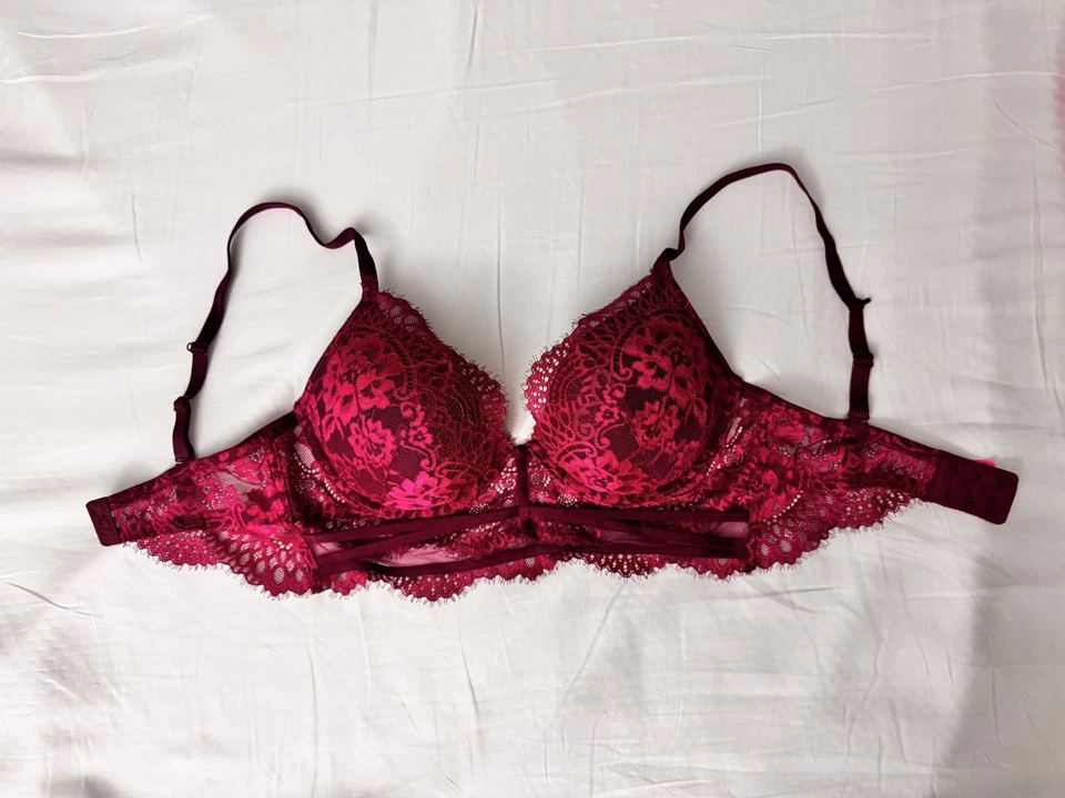 Sujetador La Senza Beyond Sexy Ultimate 34D acolchado push up encaje  Foto 1 de 4