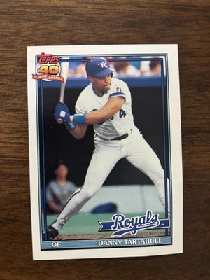 1991 Topps - Danny Tartabull #90 B* Before Copyright Barely Visible 40th on back - Image 1 of 2