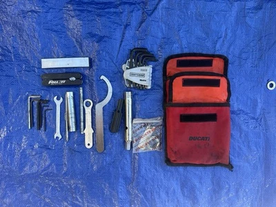 Kit de herramientas DUCATI ST2 2002 1997-2003 97 98 99 00 01 02 03 OEM Foto 1 de 4