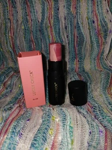 LUCKY CHICK Lip & Cheek Multi Stick in Lucky Days 💗 Mehrfarbig Dunkelrosa - Bild 1 von 9