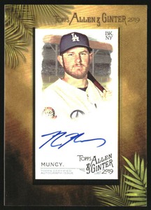 2019 Topps Allen and Ginter Framed Mini Autographs #MAMMU Max Muncy Auto